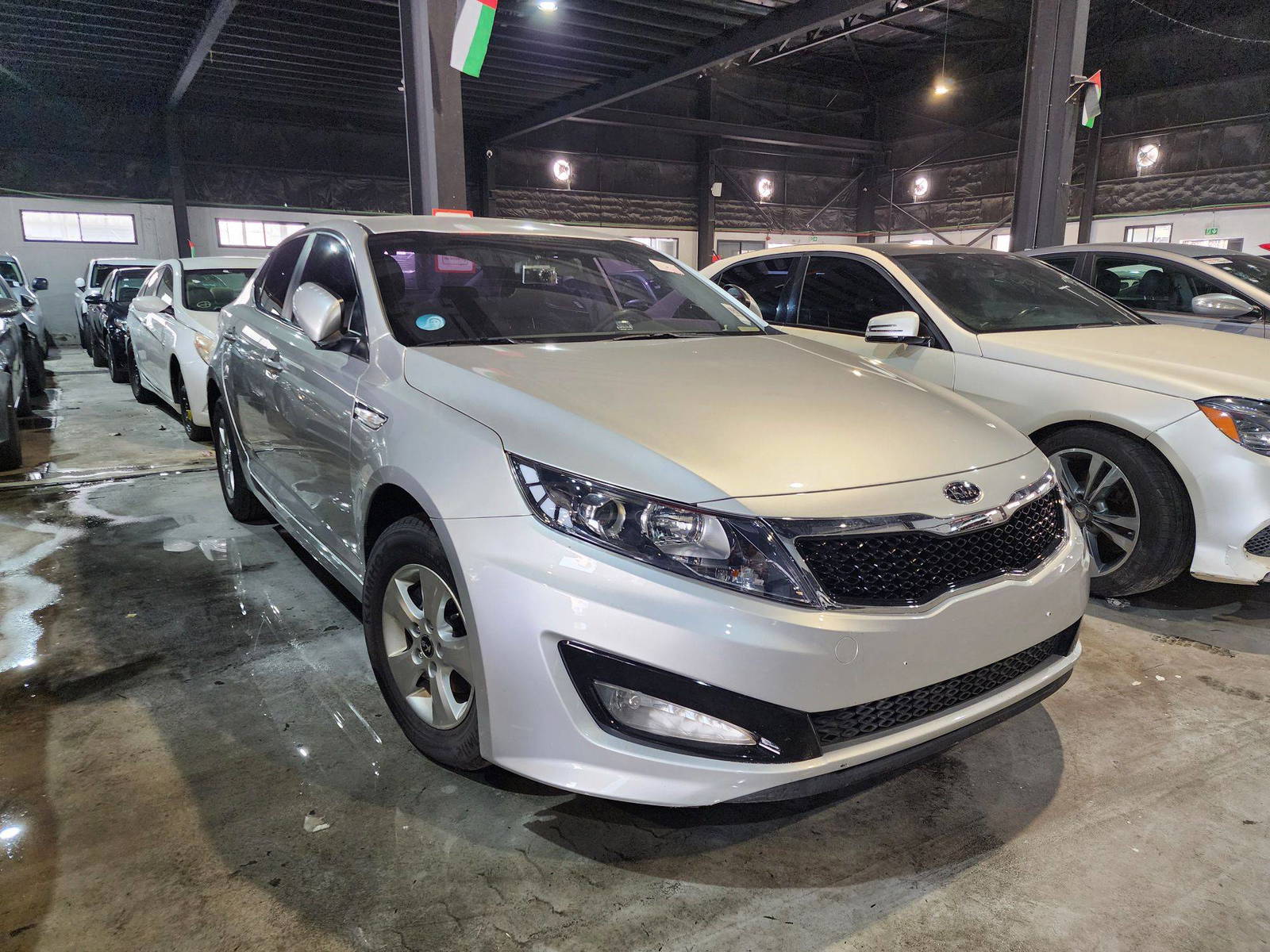 2012 KIA K5 — 204786 KM — Lot CA197987 — Al Quoz - Marhaba Auctions Used Cars - Image 4