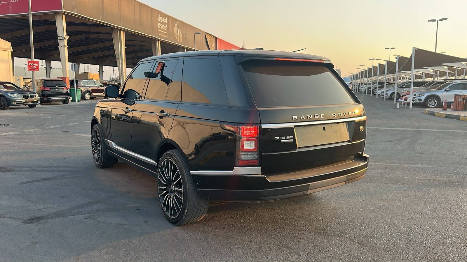 2014 LAND ROVER RANGE ROVER VOGUE — 132482 KM — Lot A187970 — Souq - Marhaba Auctions Used Cars - Image 8