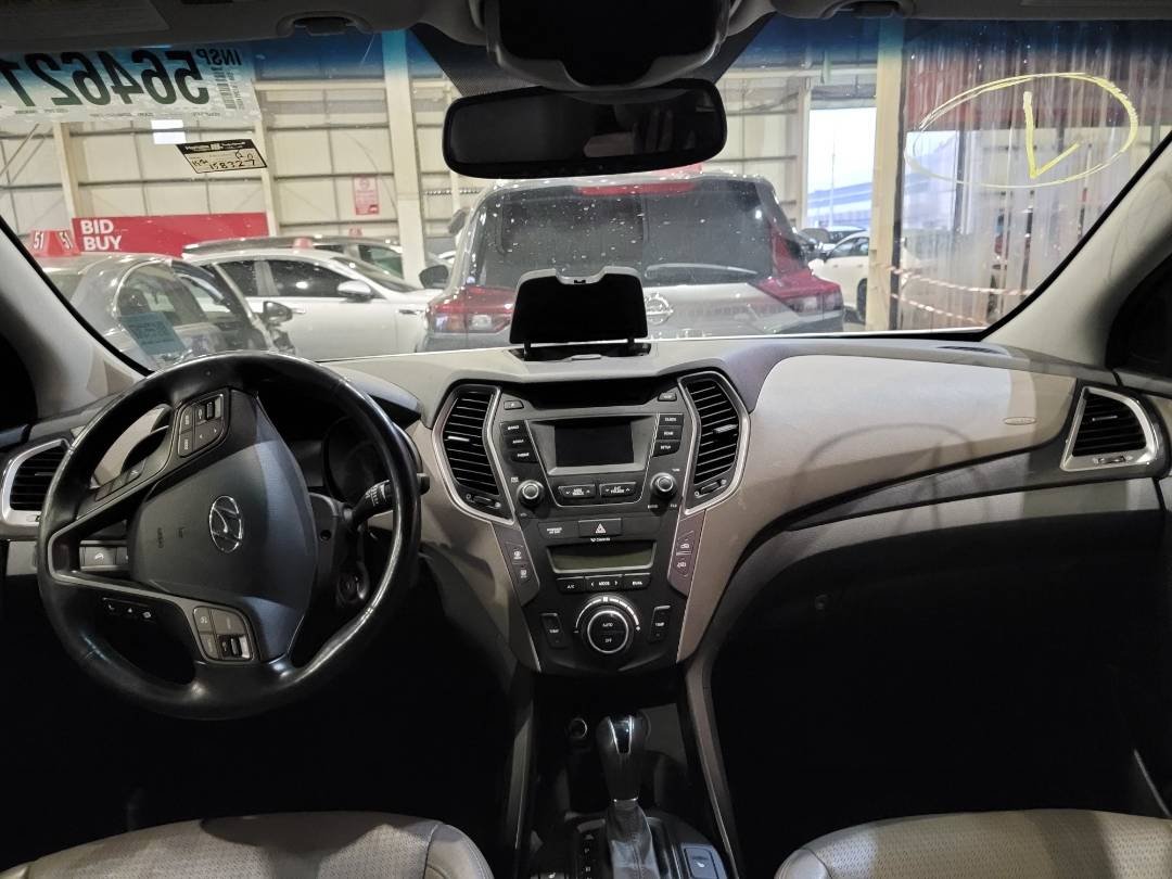 HYUNDAI SANTA FE SPORT 2013 - Marhaba Auction Used Cars - Image 7