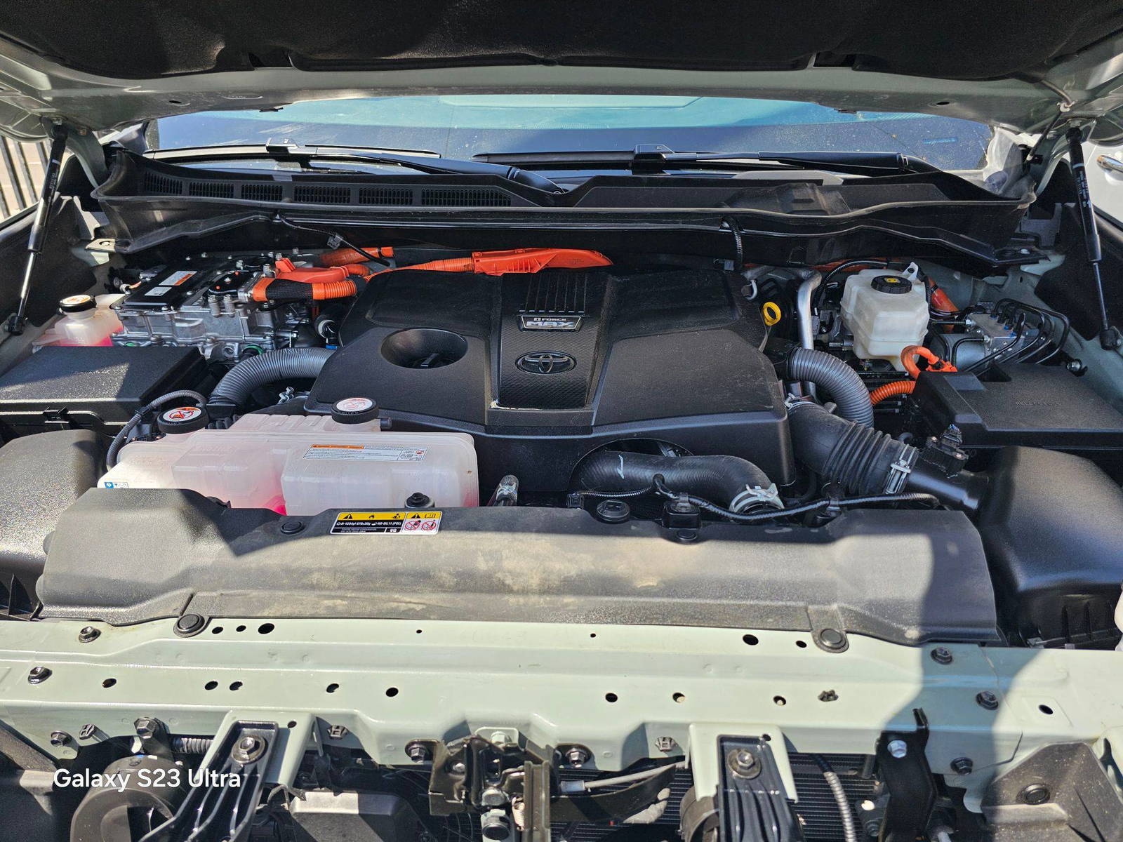 TOYOTA TUNDRA 2025 - Marhaba Auction Used Cars - Image 11