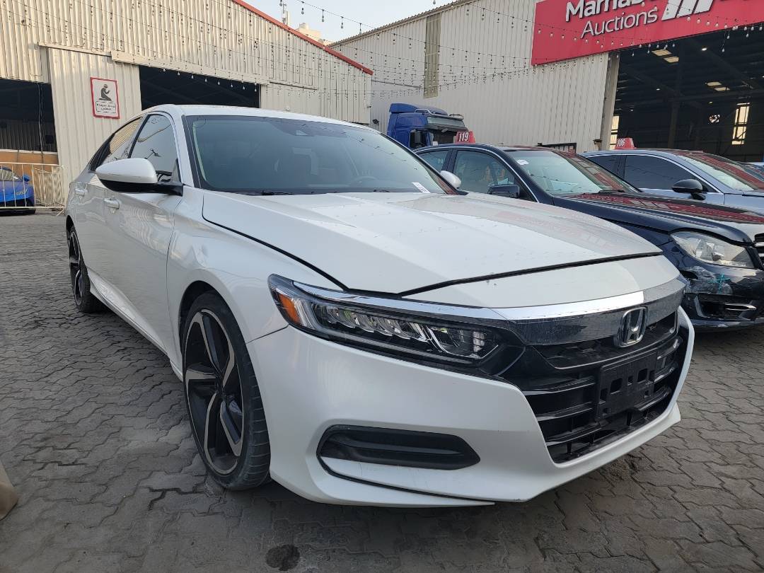 2019 HONDA ACCORD — 52072 KM — Lot KA096296 — Main - Marhaba Auctions Used Cars - Image 4