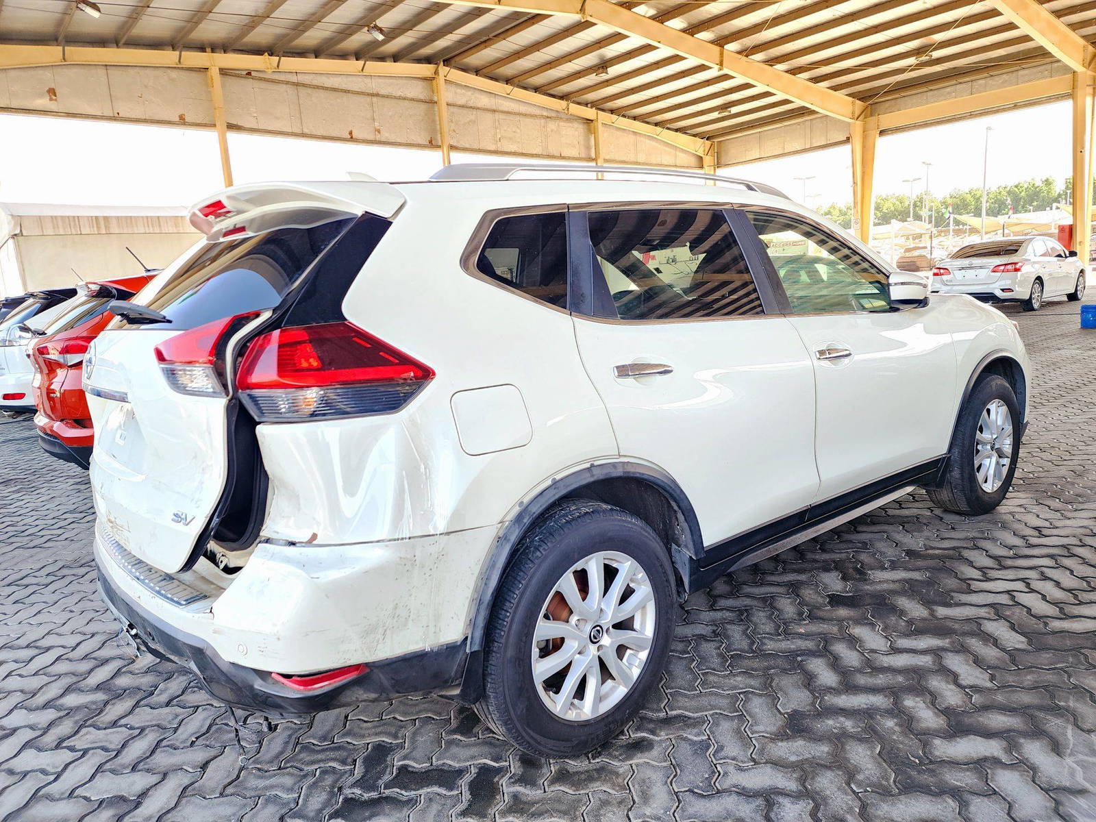 2019 NISSAN ROGUE — 134698 Miles — Lot 64517224 — Souq - Marhaba Auctions Used Cars - Image 4
