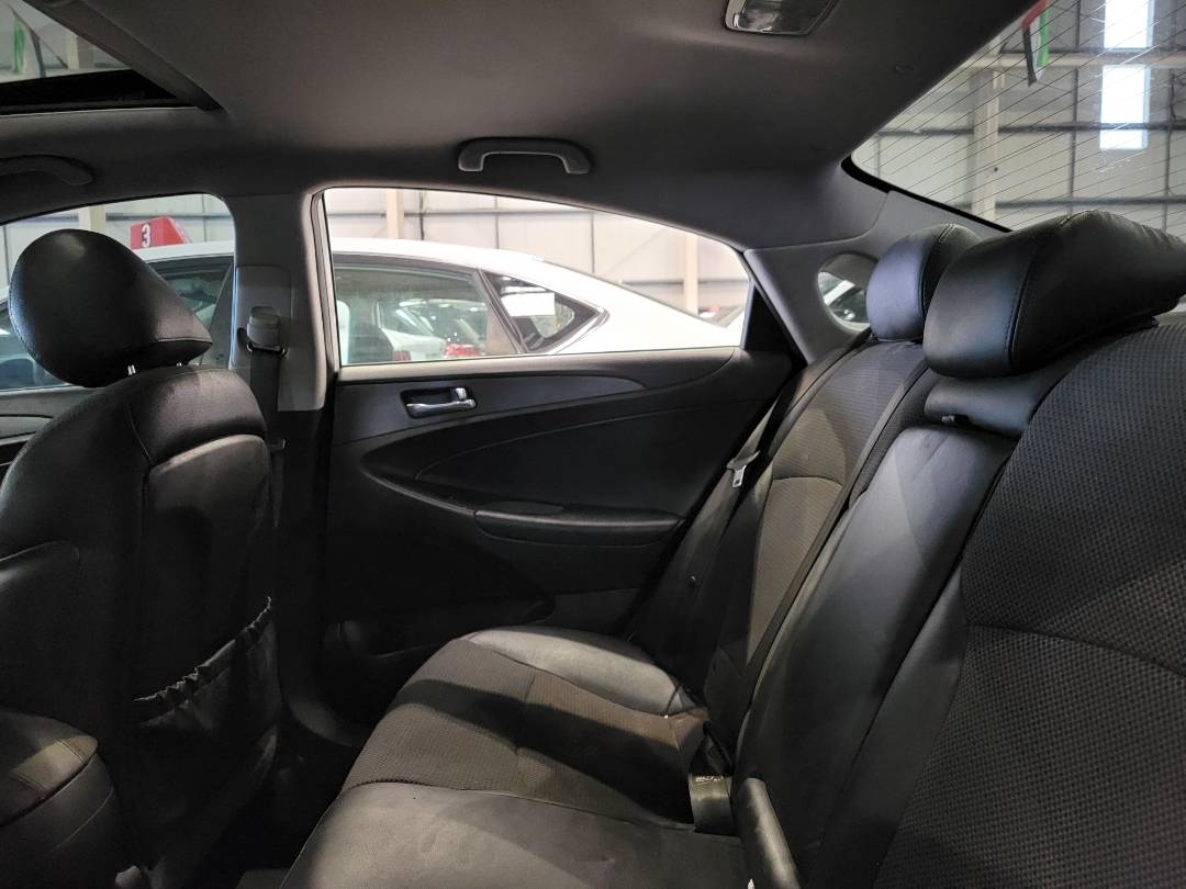 2013 HYUNDAI SONATA — 184762 Miles — Lot 27985 — Main - Marhaba Auctions Used Cars - Image 8