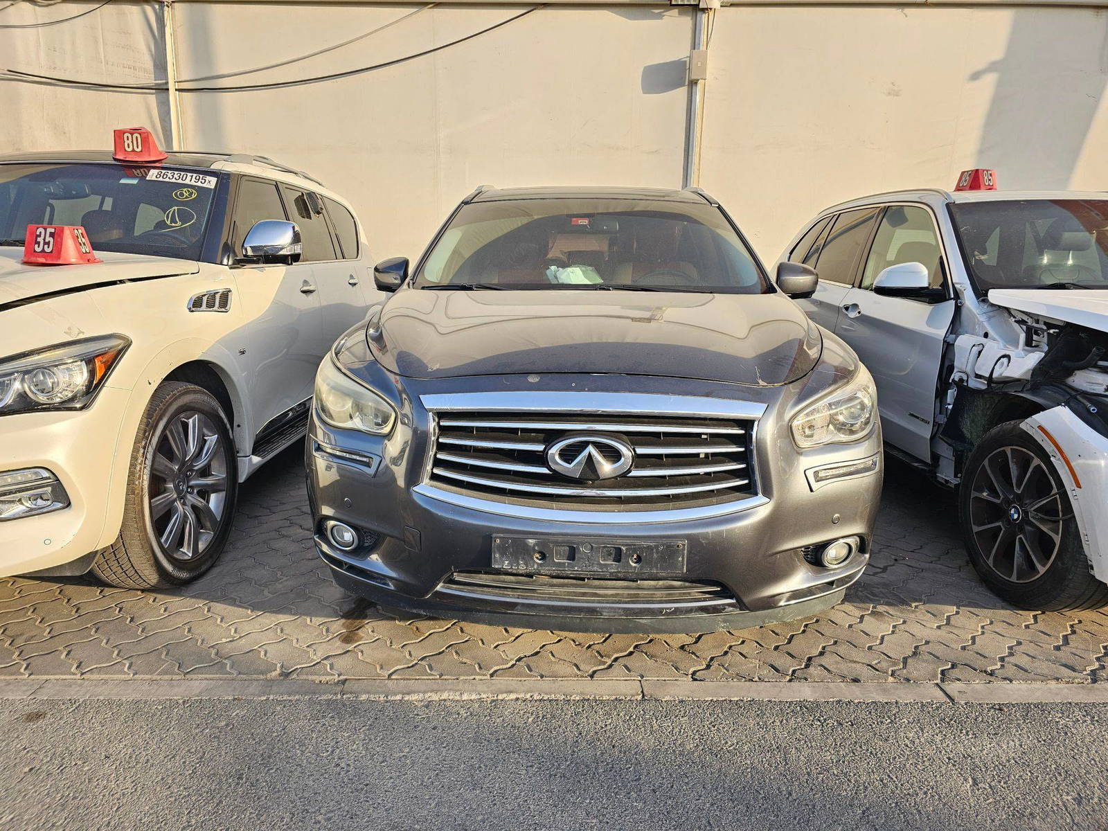 2013 INFINITI JX 35 — 366531 KM — Lot MMXDC337901 — Souq - Marhaba Auctions Used Cars - Image 3