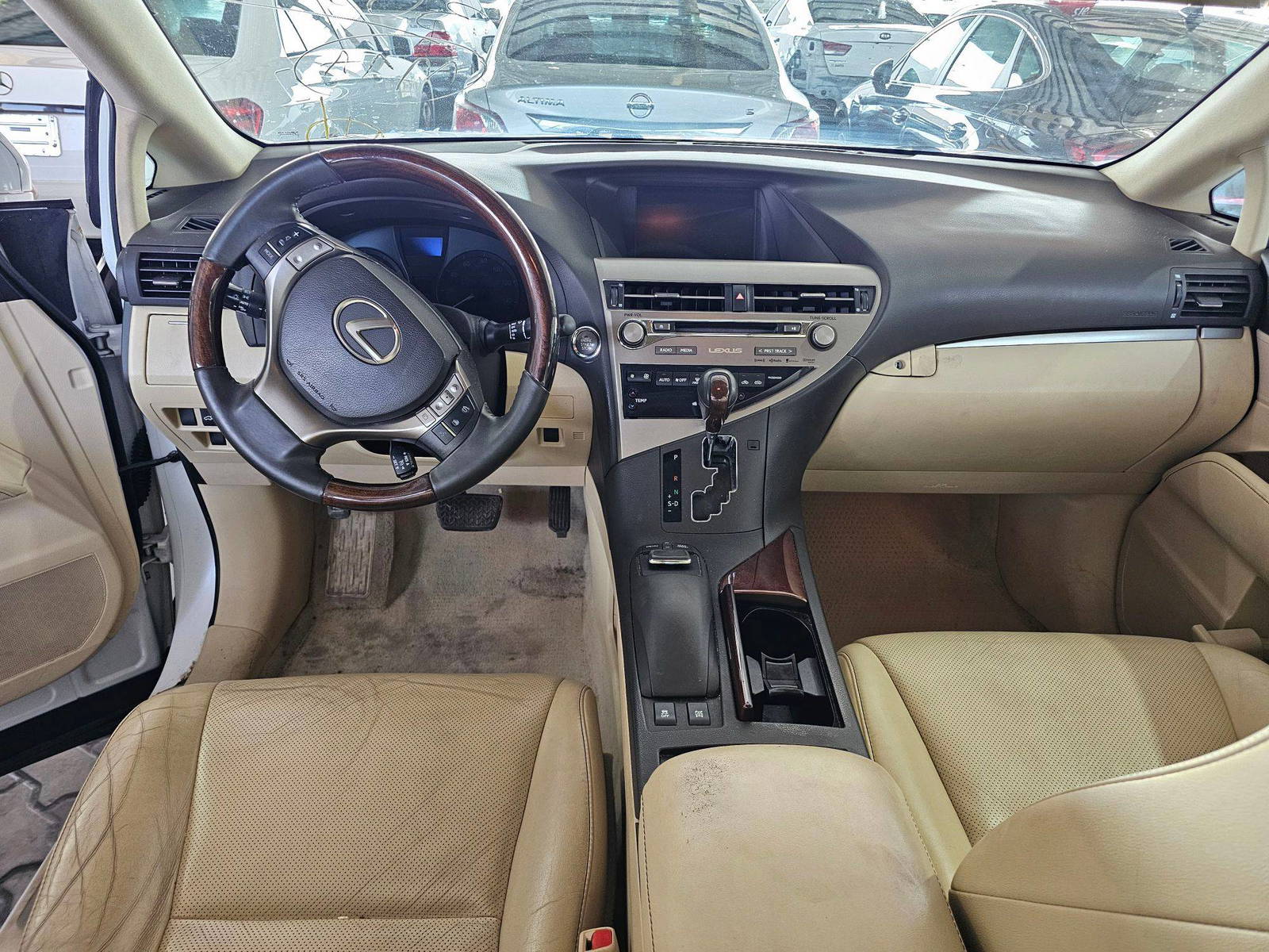 2015 LEXUS RX 350 — 87207 Miles — Lot C303213 — Souq - Marhaba Auctions Used Cars - Image 7
