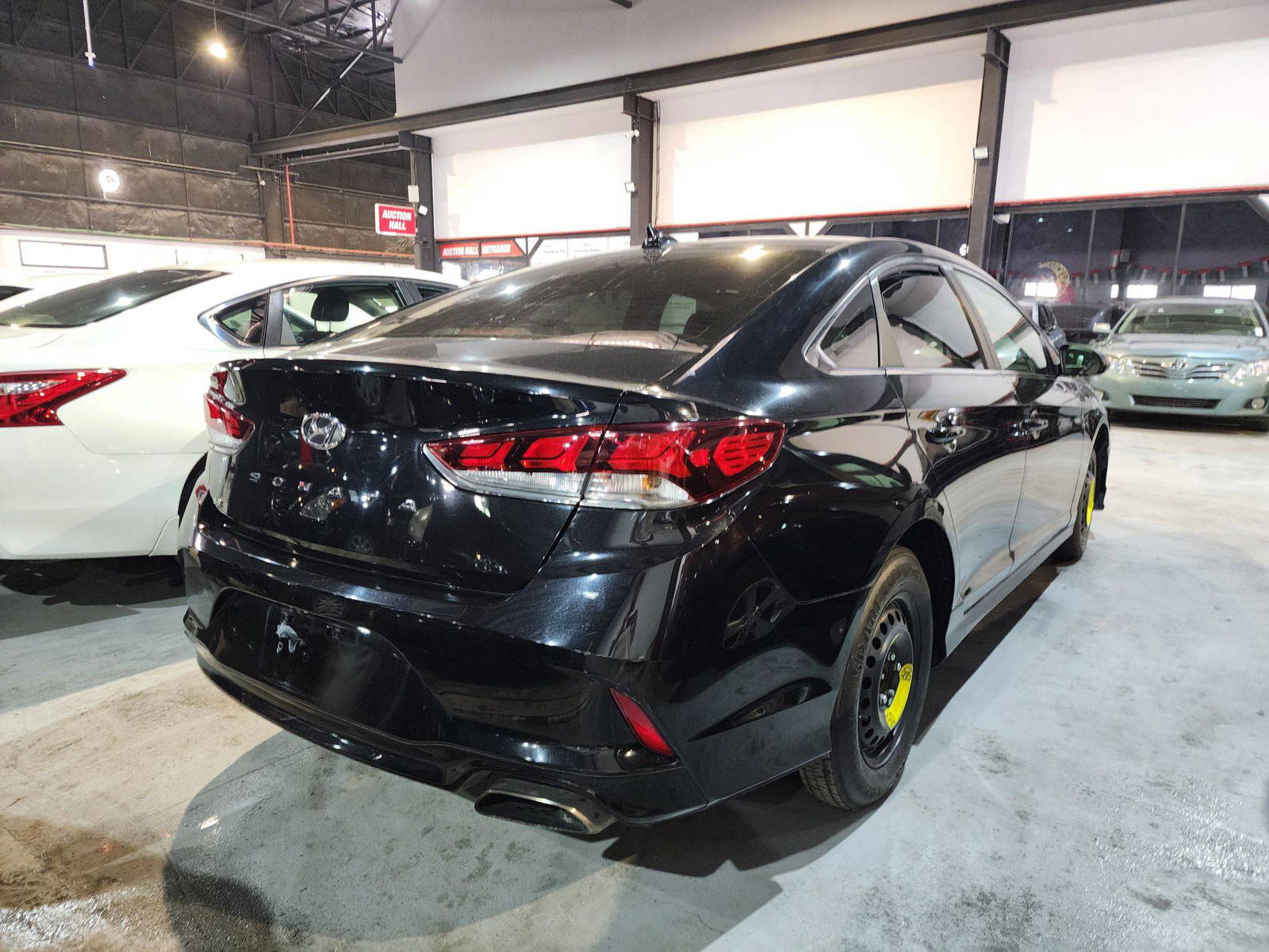 2018 HYUNDAI SONATA — 70345 Miles — Lot 78266614 — Al Quoz - Marhaba Auctions Used Cars - Image 5
