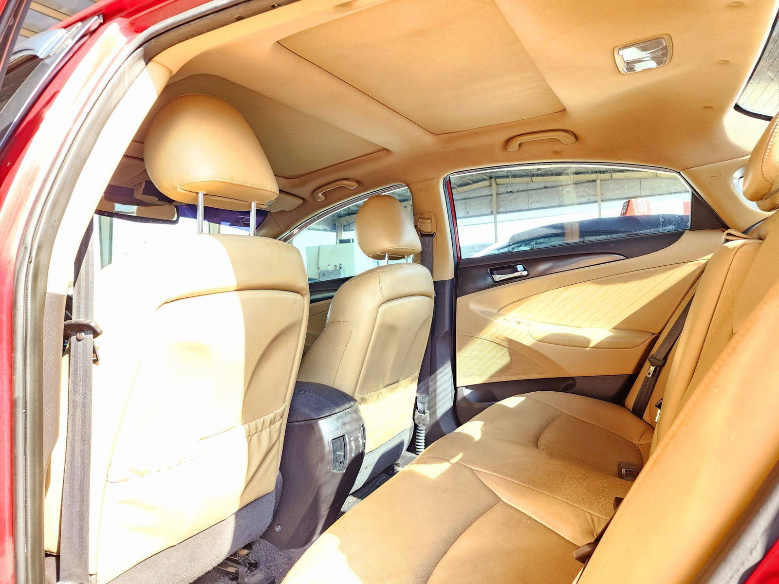 2013 HYUNDAI SONATA — 147355 Miles — Lot C3DH645571 — Souq - Marhaba Auctions Used Cars - Image 6
