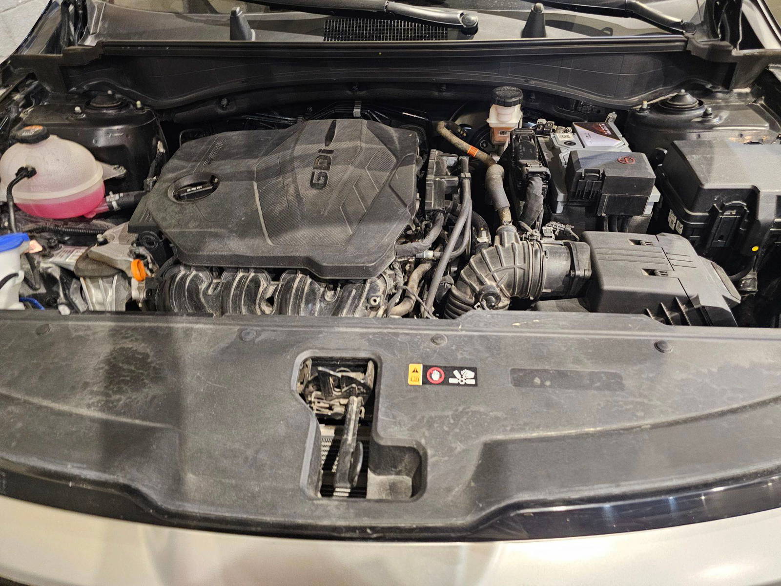 2023 KIA SPORTAGE — sold — 53920 KM — Lot G104378 — Main - Marhaba Auctions Used Cars - Image 9