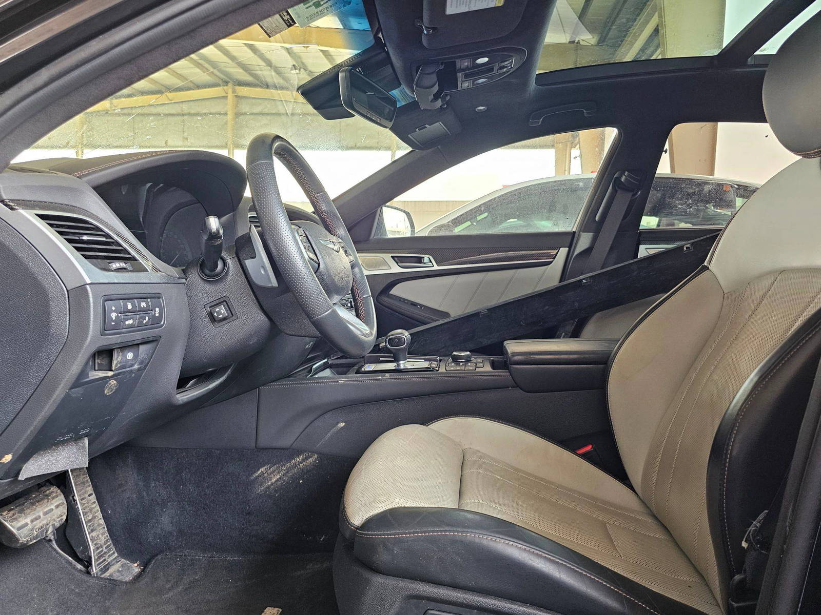 2019 GENESIS G80 — 104352 KM — Lot JB0KU285684 — Souq - Marhaba Auctions Used Cars - Image 8