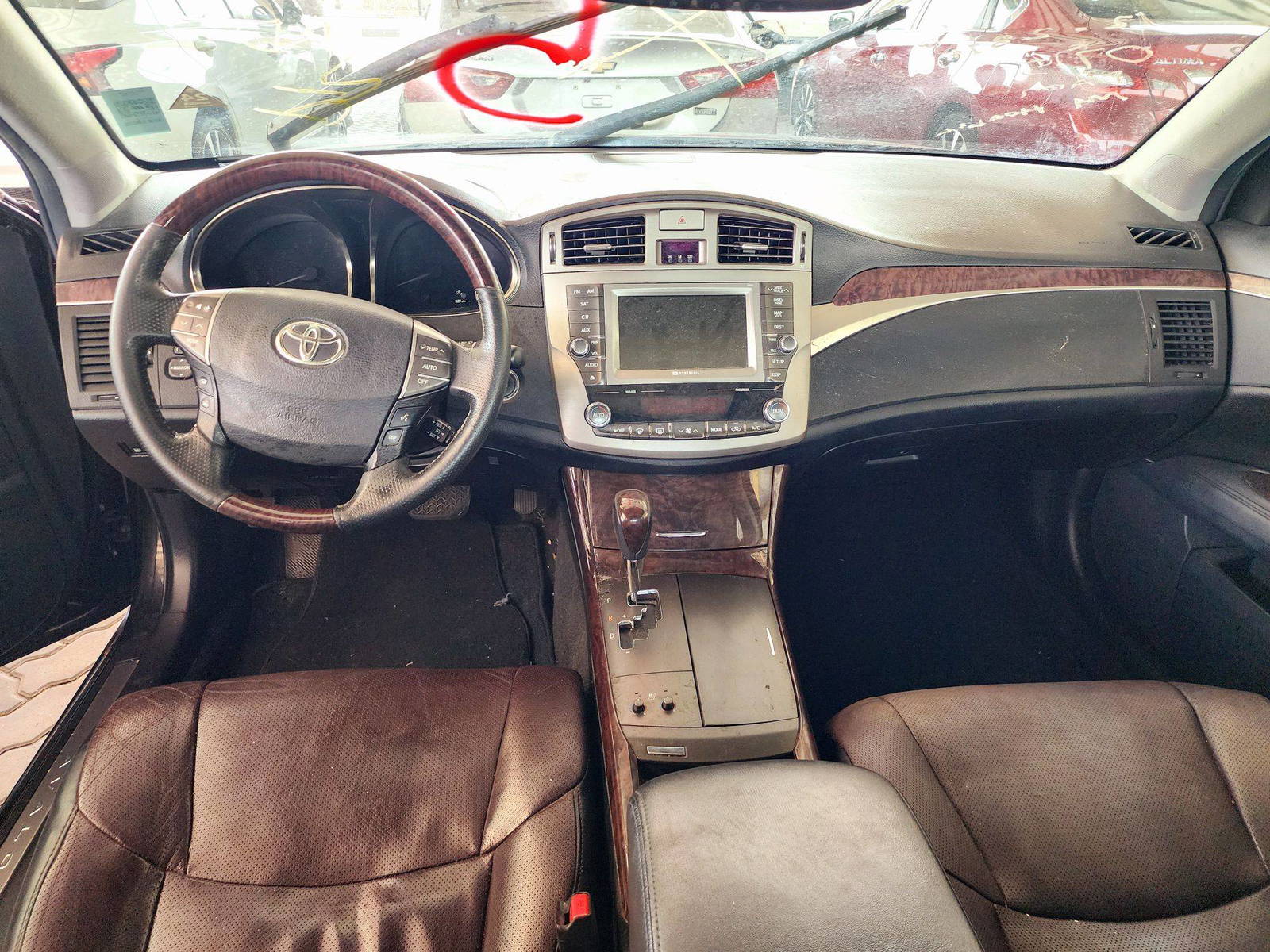 2012 TOYOTA AVALON — 248872 Miles — Lot 41310422 — Souq - Marhaba Auctions Used Cars - Image 7