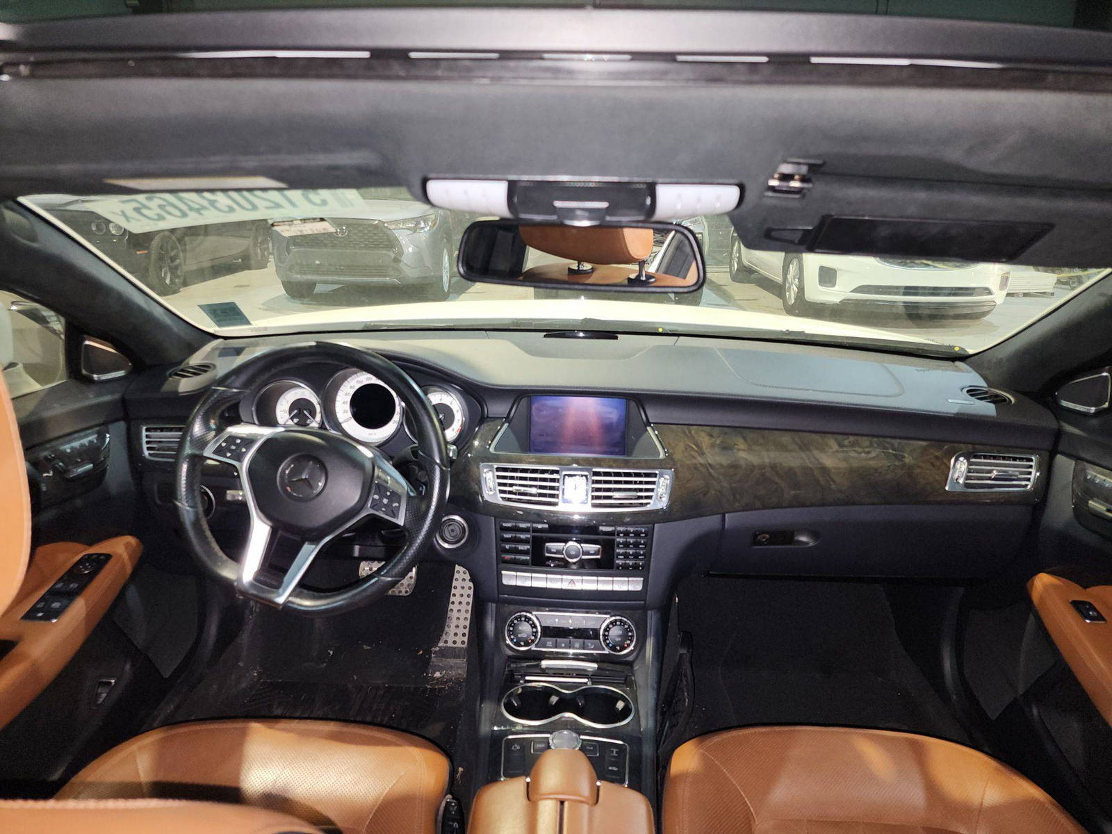 2013 MERCEDES BENZ CLS 550 — 181568 KM — Lot 51203465 — Souq - Marhaba Auctions Used Cars - Image 8