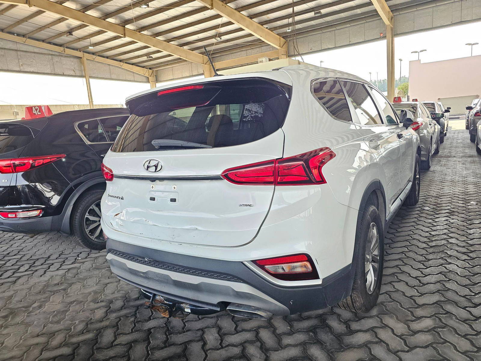2020 HYUNDAI SANTA FE — 112620 Miles — Lot 91613 — Souq - Marhaba Auctions Used Cars - Image 3