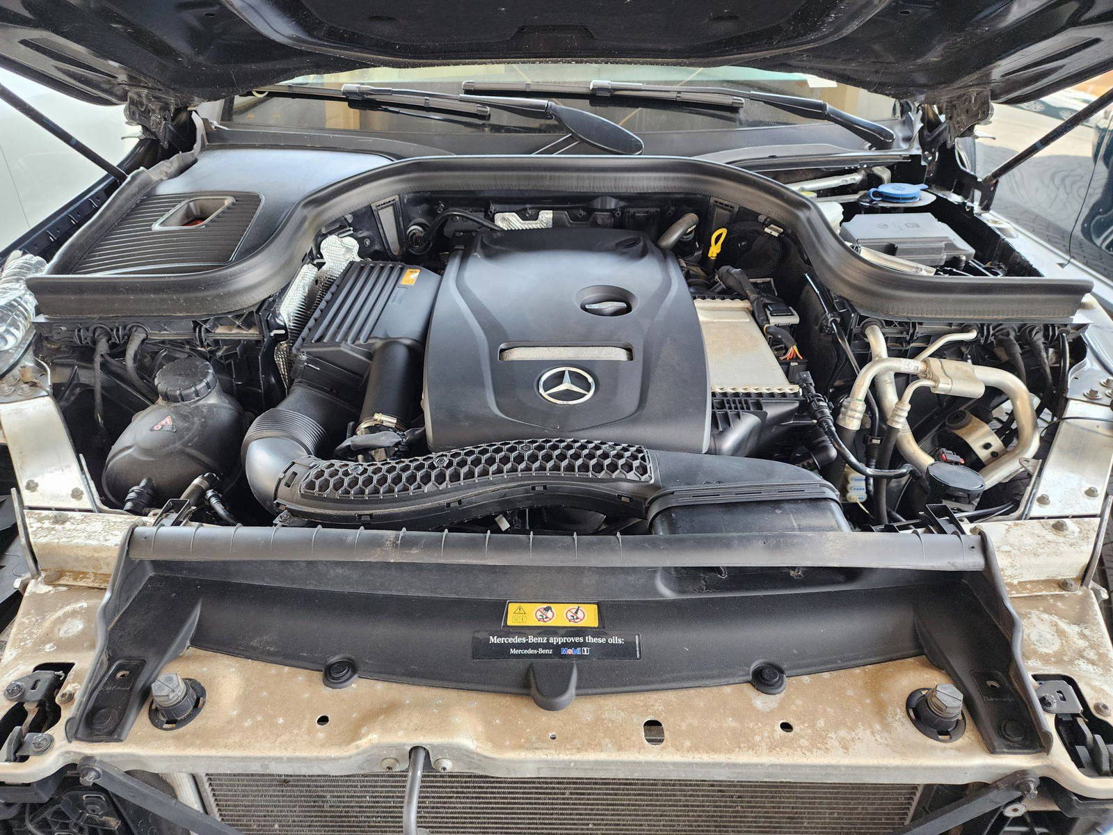 2019 MERCEDES BENZ GLC-300 — 37394 Miles — Lot 85082 — Souq - Marhaba Auctions Used Cars - Image 13