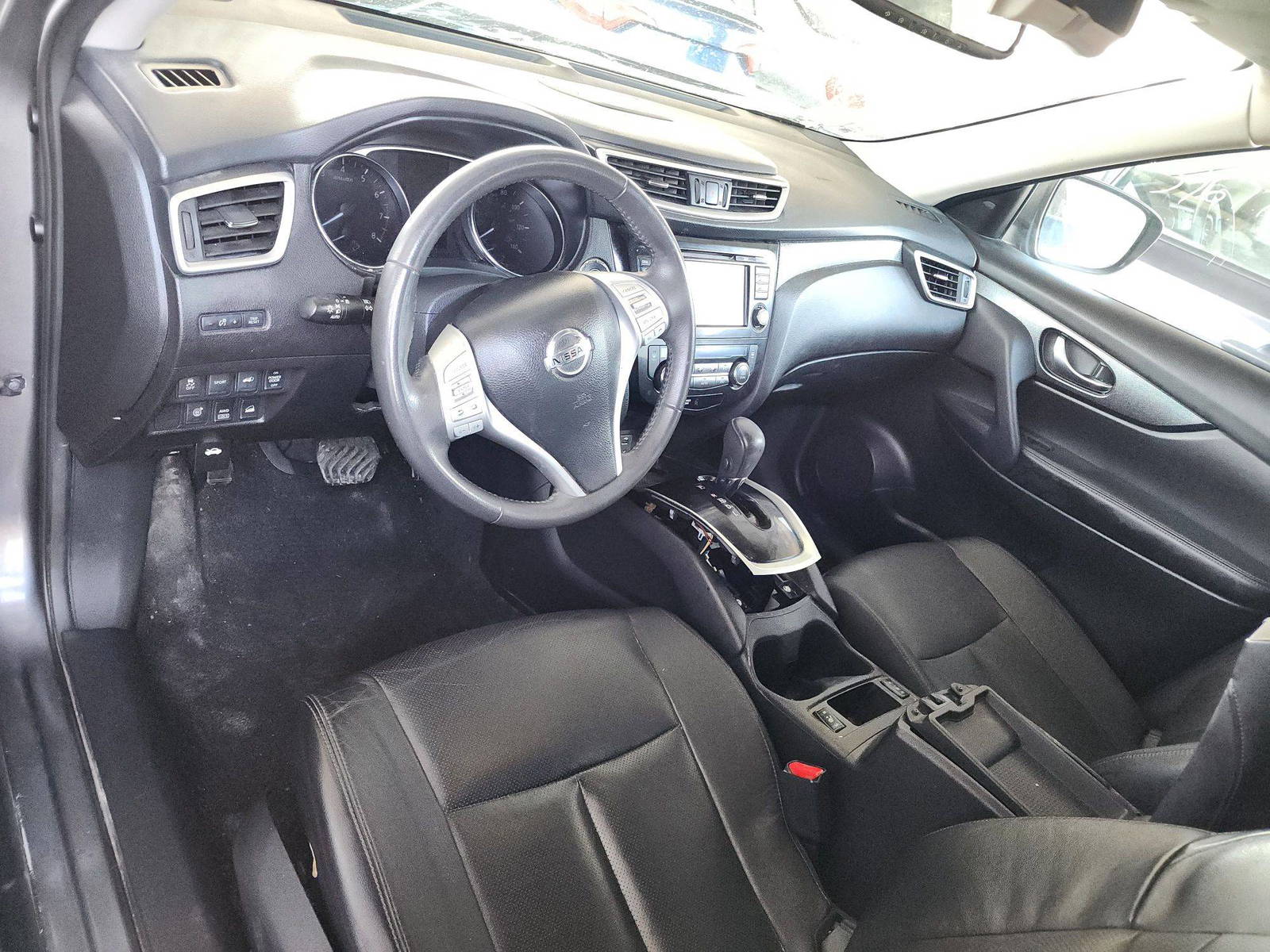 2014 NISSAN ROGUE — 204119 Miles — Lot 68550173 - Marhaba Auctions Used Cars - Image 4