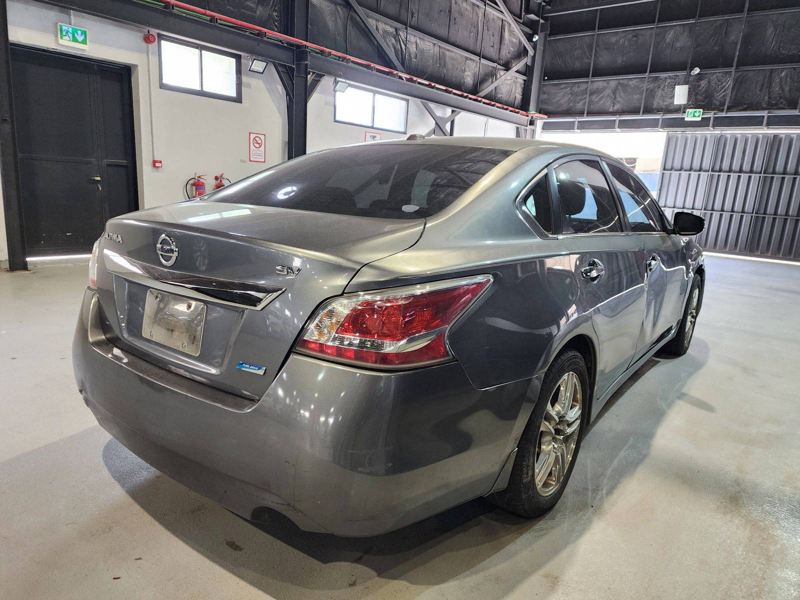 2014 NISSAN ALTIMA — 160006 Miles — Lot 1330048 — Al Quoz - Marhaba Auctions Used Cars - Image 3