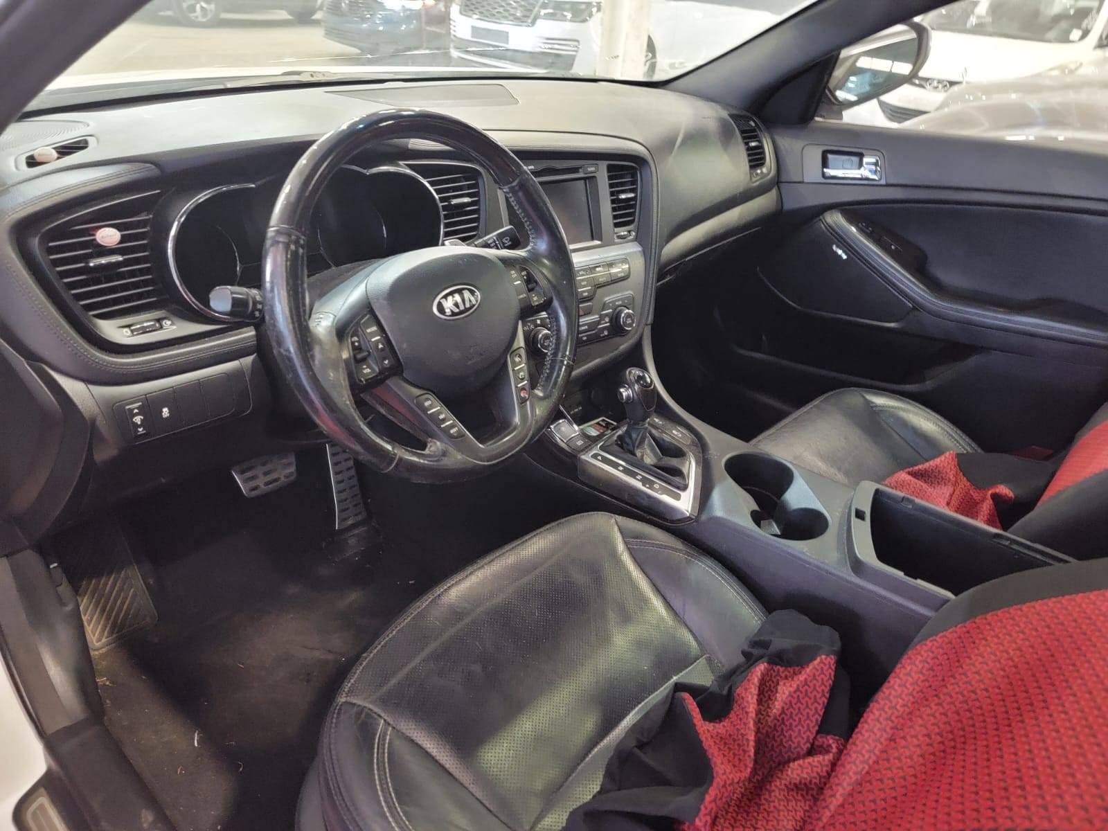 2013 KIA OPTIMA — 211534 Miles — Lot DG204112 — Main - Marhaba Auctions Used Cars - Image 8