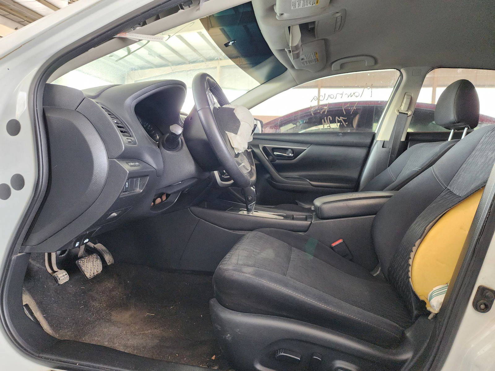 2018 NISSAN ALTIMA — 162294 Miles — Lot 38302874 — Souq - Marhaba Auctions Used Cars - Image 8