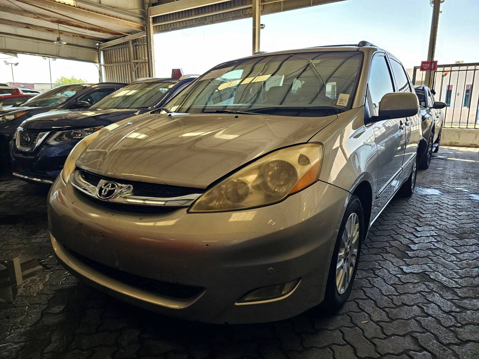 TOYOTA SIENNA 2007 - Marhaba Auction Used Cars - Image 3