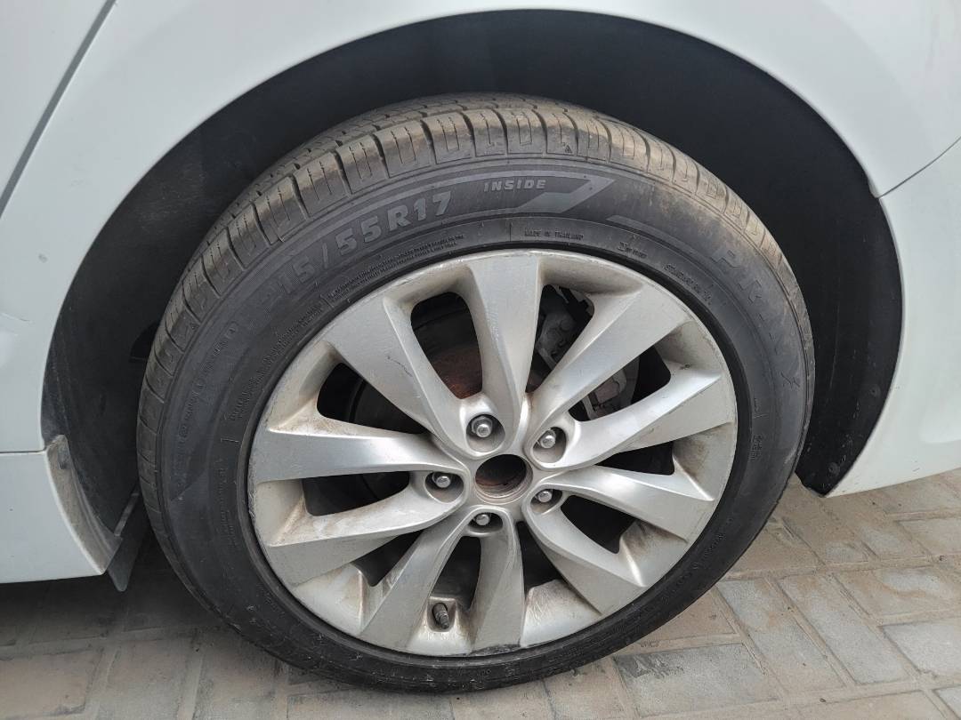 2017 KIA OPTIMA — 137 501 Miles — Lot HG122742 — Main - Marhaba Auctions Used Cars - Image 9