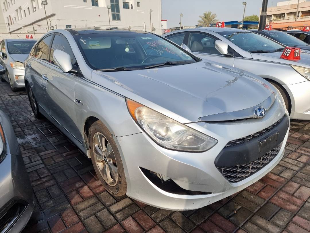 2012 HYUNDAI SONATA — 199230 Miles — Lot 125487 — Ind. 12 - Marhaba Auctions Used Cars - Image 3
