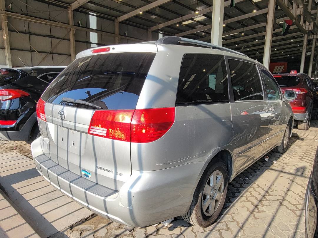 2004 TOYOTA SIENNA — 293884 Miles — Lot C94S074705 — Main - Marhaba Auctions Used Cars - Image 3