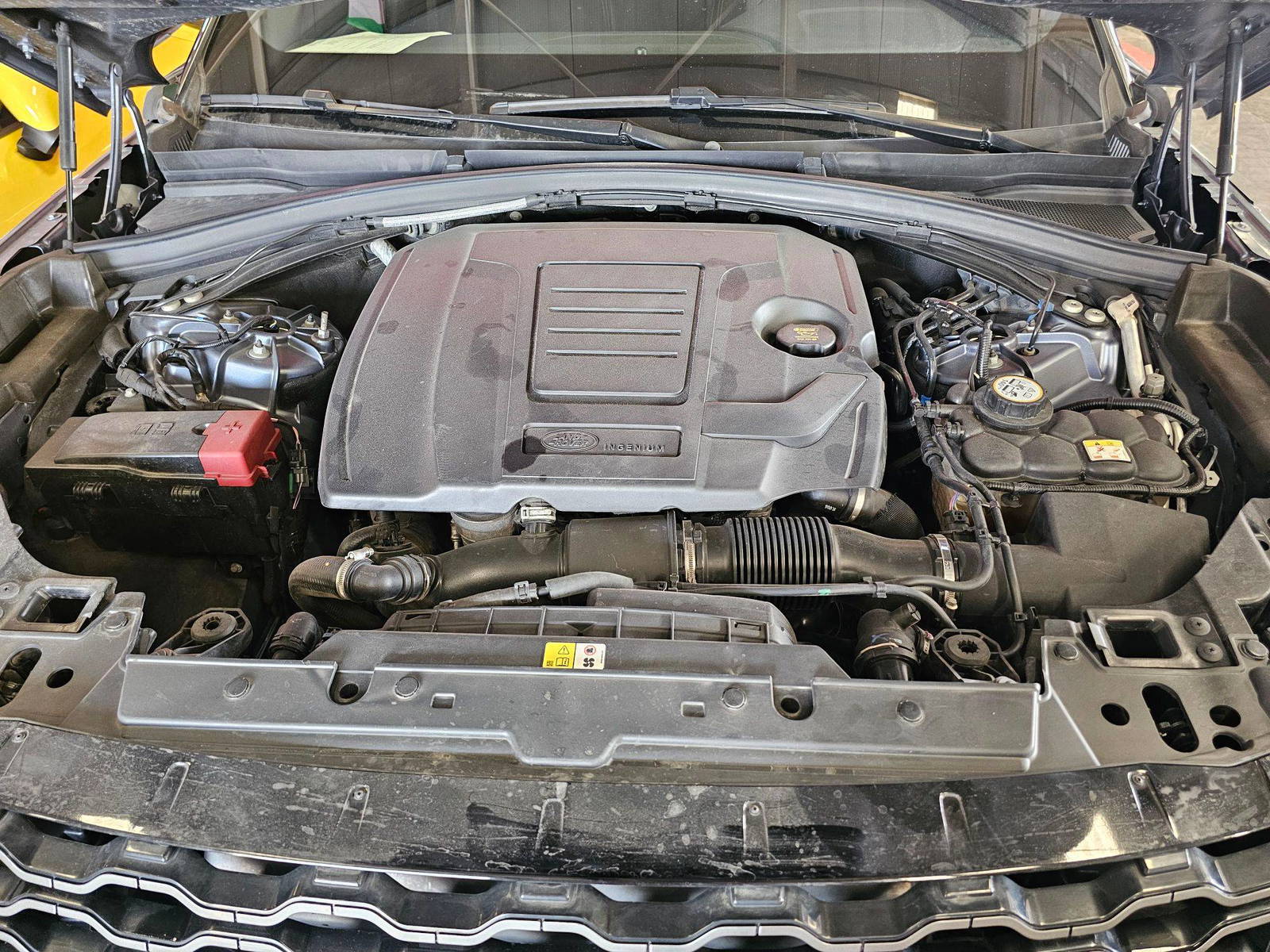 LAND ROVER RANGE ROVER VELAR R-DYNAMIC S 2020 - Marhaba Auction Used Cars - Image 11