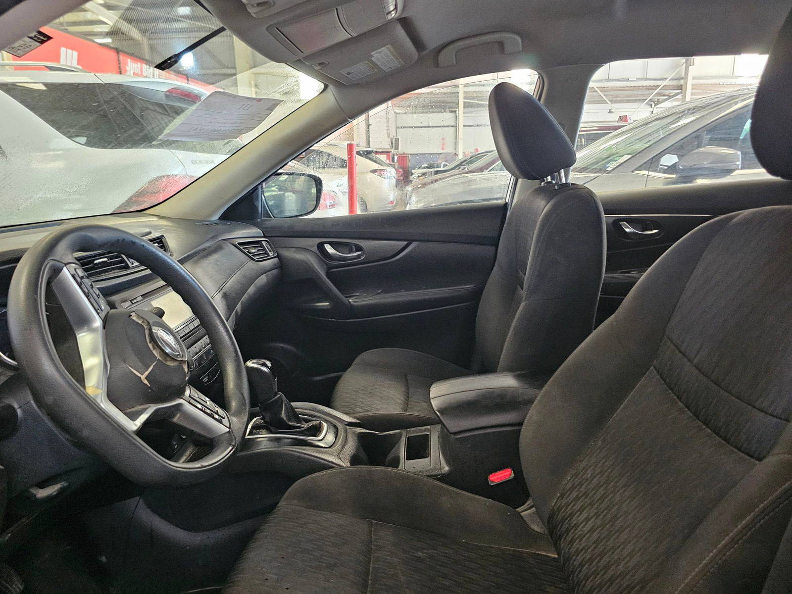 NISSAN ROGUE 2017 - Marhaba Auction Used Cars - Image 6