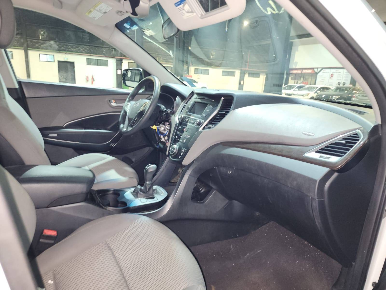 2018 HYUNDAI SANTA FE SPORT — 113651 Miles — Lot 48606704 — Al Quoz - Marhaba Auctions Used Cars - Image 6