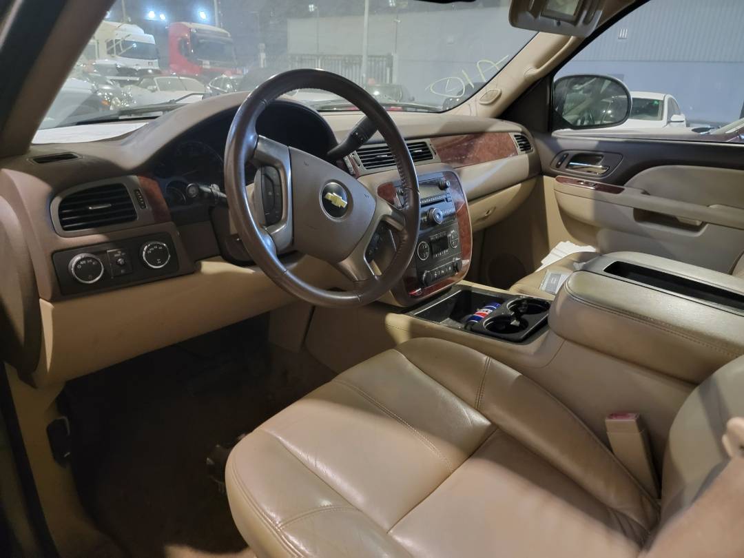 CHEVROLET SUBURBAN 2011 - Marhaba Auction Used Cars - Image 8