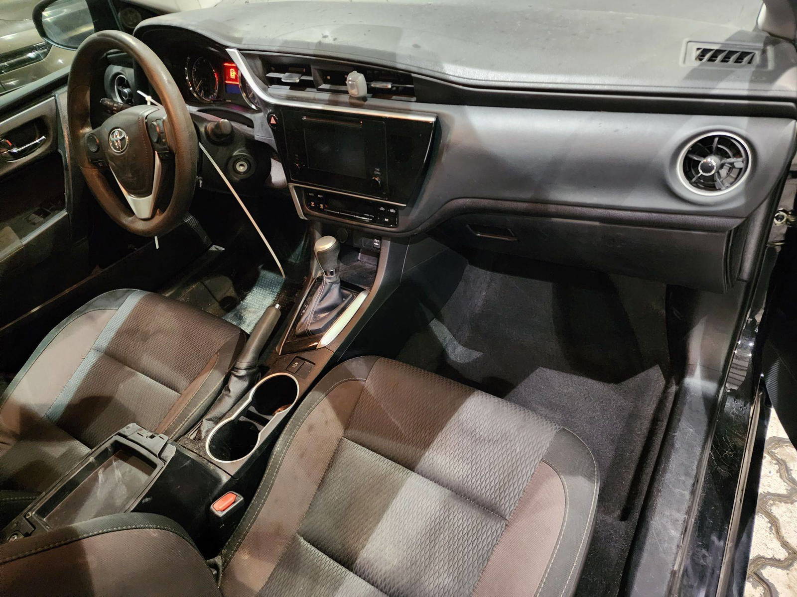 2019 TOYOTA COROLLA — 186946 Miles — Lot 73869073 - Marhaba Auctions Used Cars - Image 5