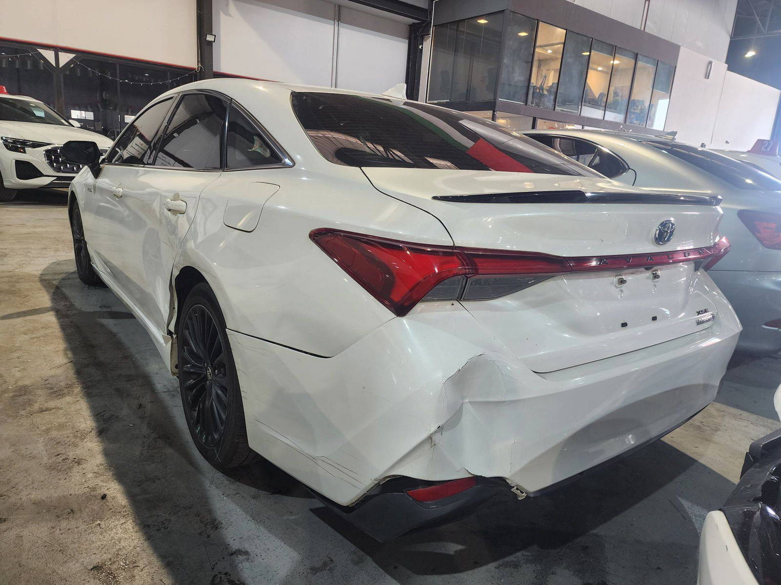 TOYOTA AVALON 2019 - Marhaba Auction Used Cars - Image 10