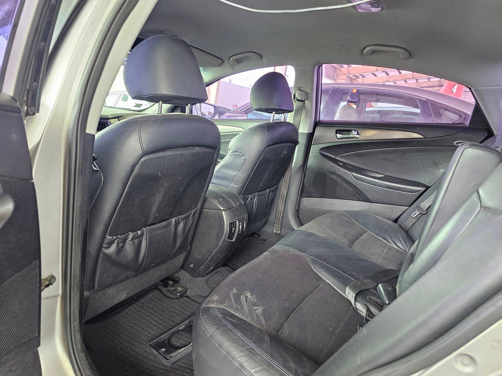 HYUNDAI SONATA 2012 - Marhaba Auction Used Cars - Image 6