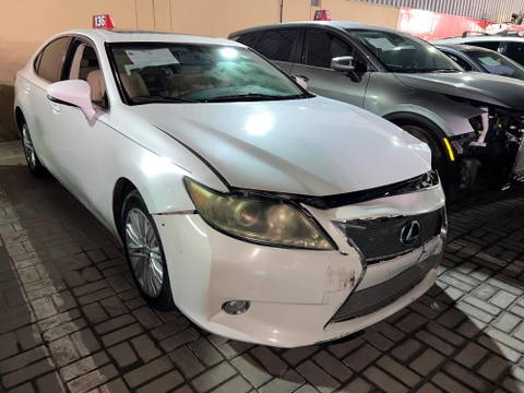 2013 LEXUS ES 350 at Marhaba Auctions