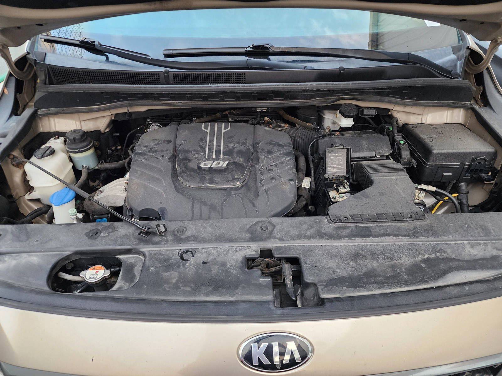 2016 KIA SEDONA — 179988 Miles — Lot 78689934 — Souq - Marhaba Auctions Used Cars - Image 12