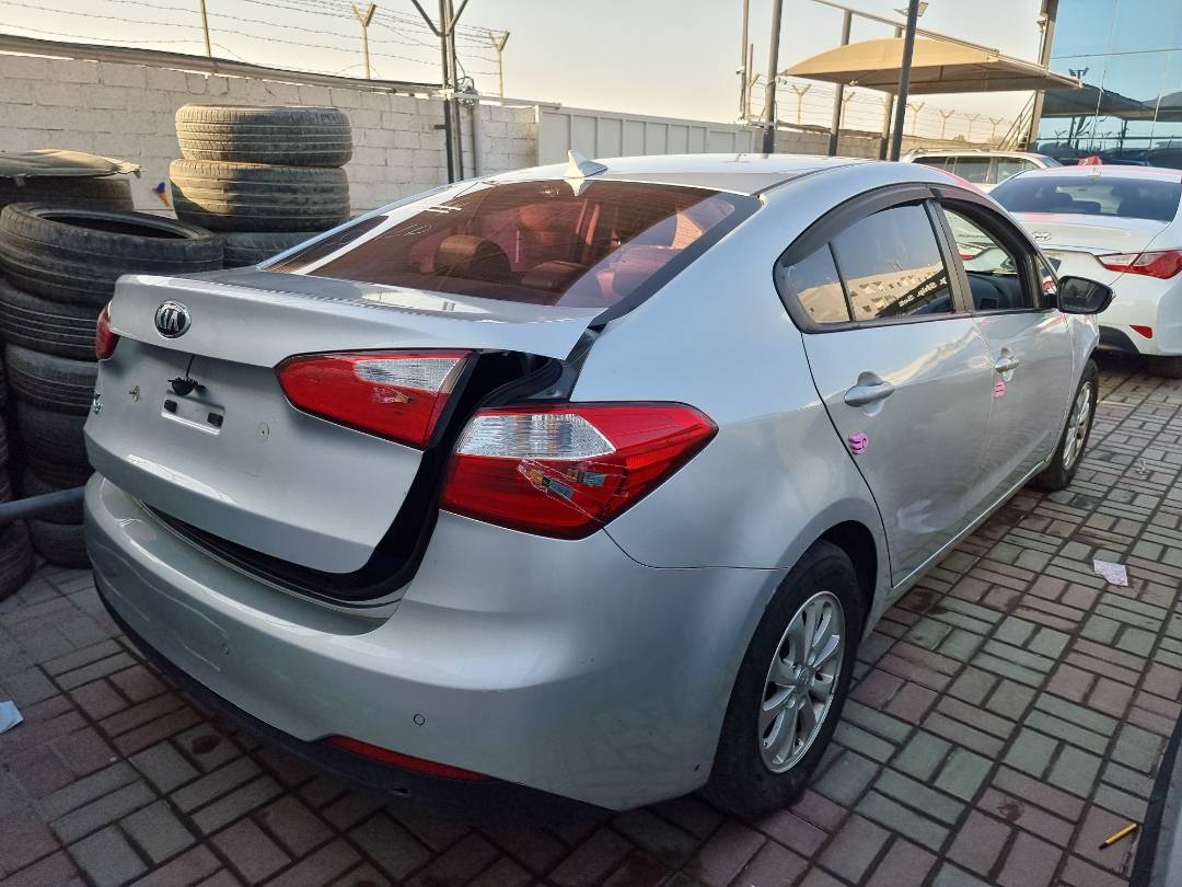 2015 KIA K3 — 107602 KM — Lot 215487 — Main - Marhaba Auctions Used Cars - Image 4