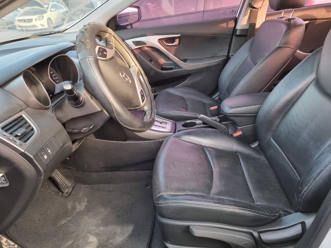2011 HYUNDAI AVANTE — 134608 KM — Lot 124587 — Souq - Marhaba Auctions Used Cars - Image 8