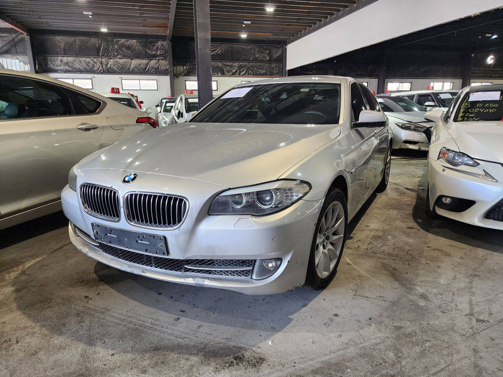 2013 BMW 528i — 238211 KM — Lot 00DDW43213 — Main - Marhaba Auctions Used Cars - Image 4