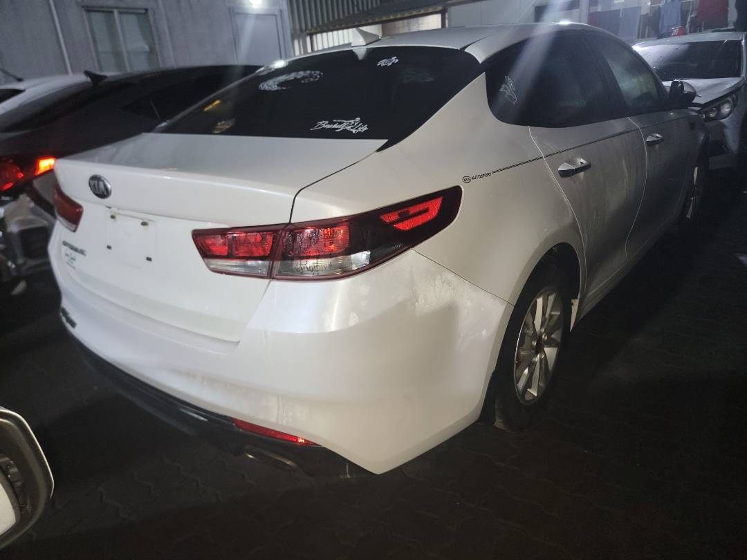 2016 KIA OPTIMA — 135460 Miles — Lot 37477264 - Marhaba Auctions Used Cars - Image 4