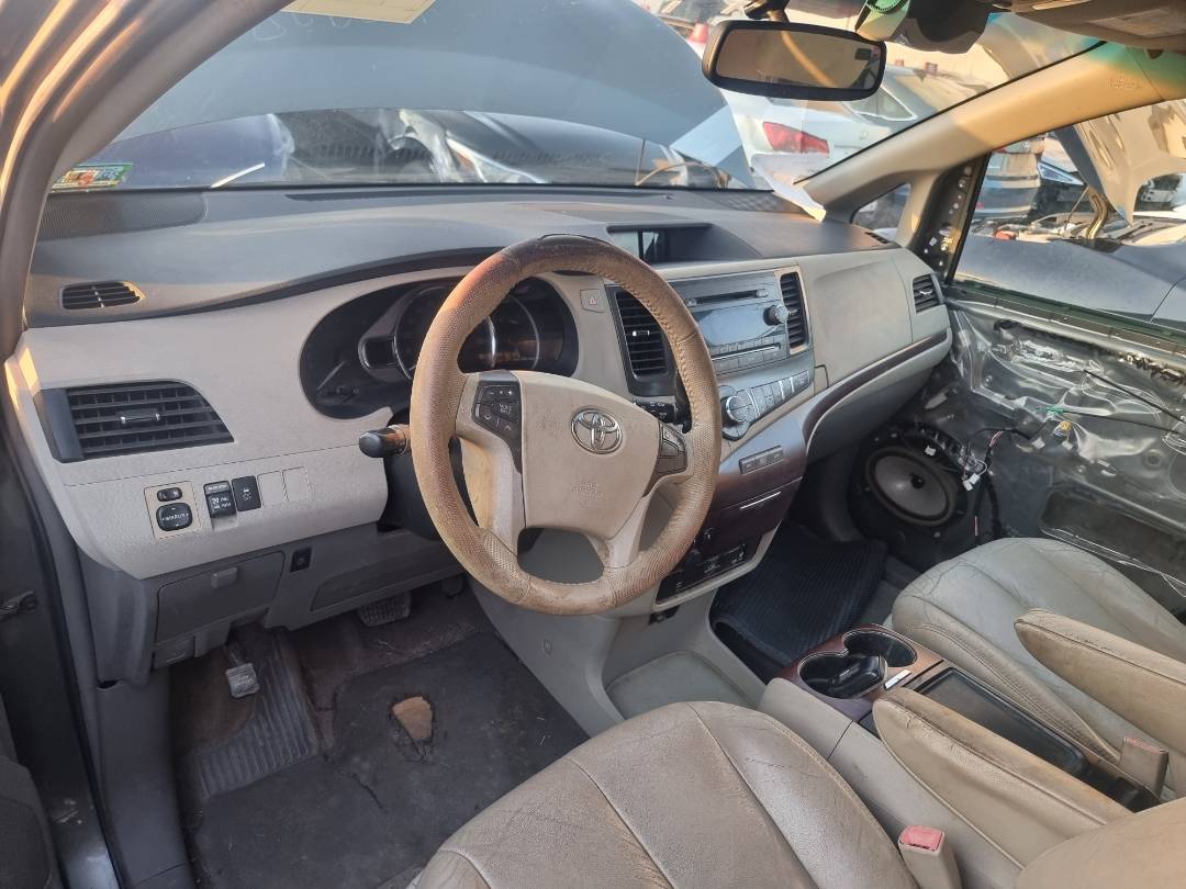 TOYOTA SIENNA 2012 - Marhaba Auction Used Cars - Image 4