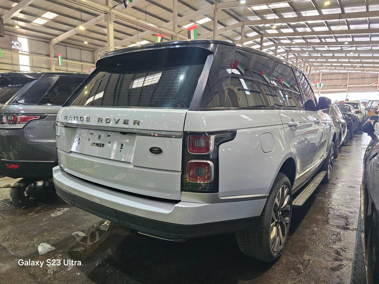 2018 LAND ROVER RANGE ROVER VOGUE — 166405 KM — Lot 125478 — Main - Marhaba Auctions Used Cars - Image 5