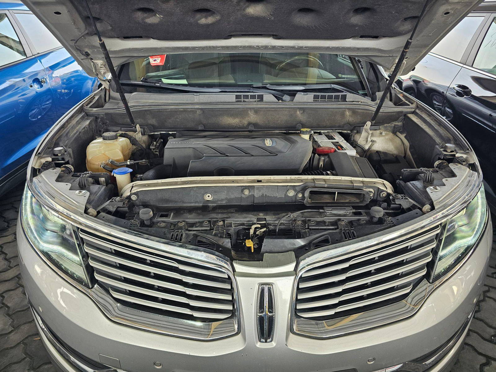 2016 LINCOLN MKX — 194649 KM — Lot 25288 — Main - Marhaba Auctions Used Cars - Image 12