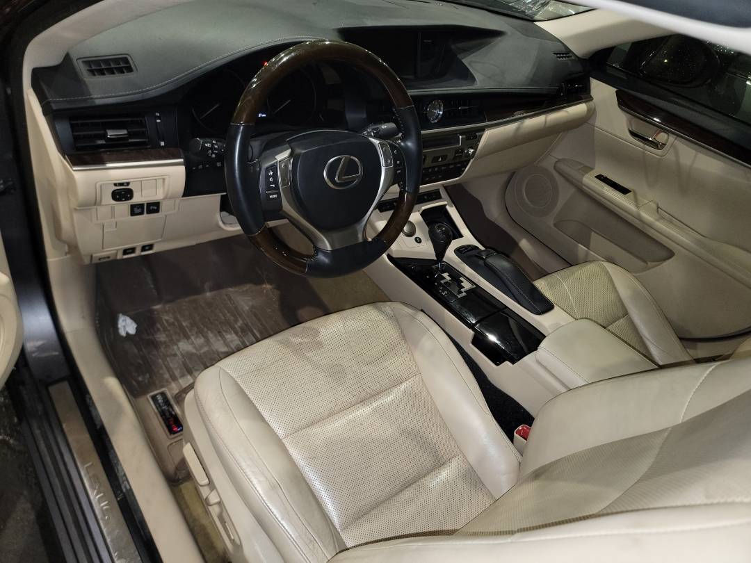 2014 LEXUS ES 350 — 103136 Miles — Lot 2112073 - Marhaba Auctions Used Cars - Image 9