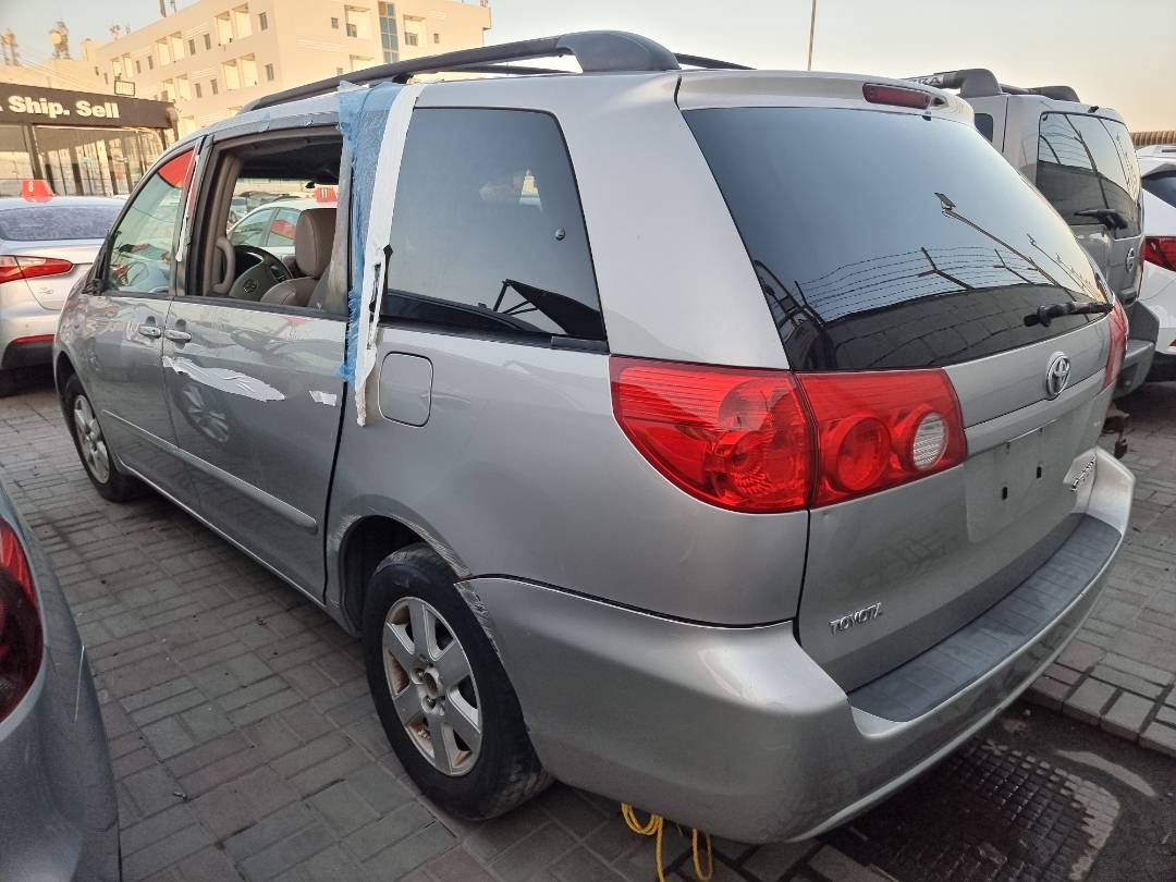 2009 TOYOTA SIENNA — 224888 Miles — Lot 215487 — Ind. 12 - Marhaba Auctions Used Cars - Image 5