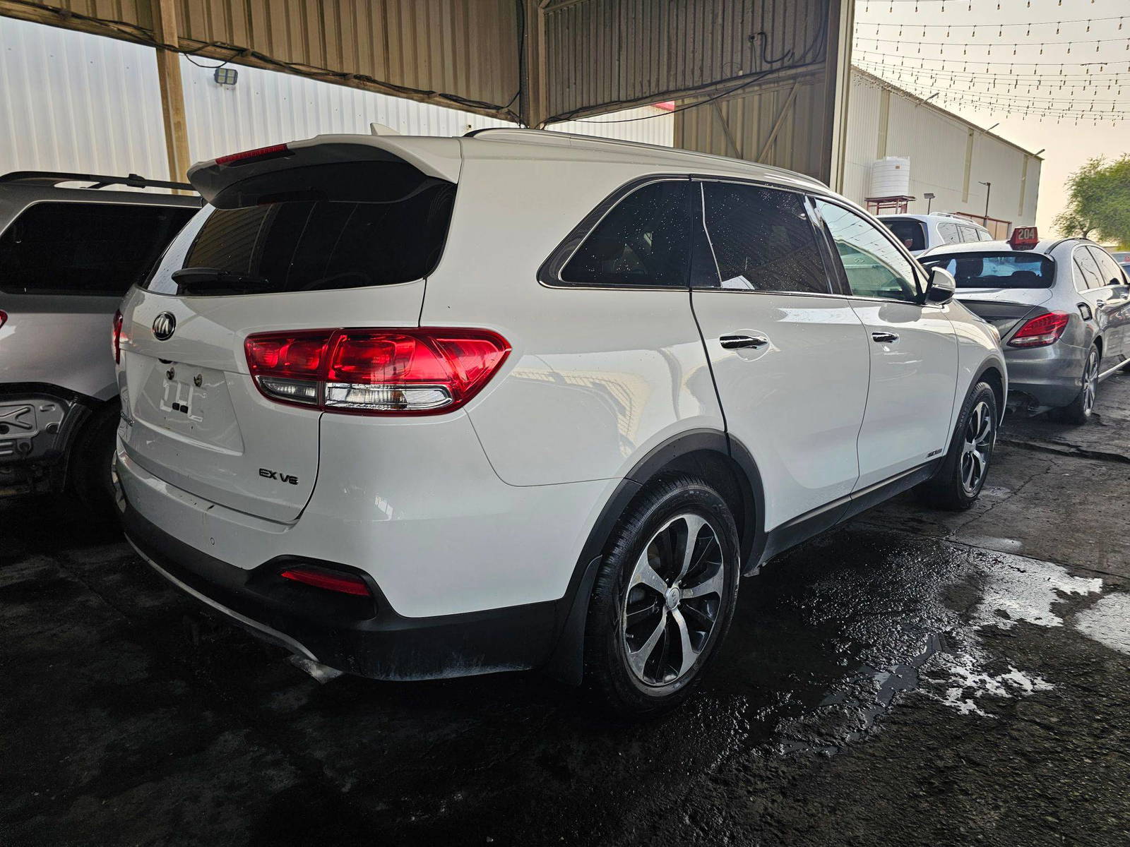 KIA SORENTO 2017 view 2