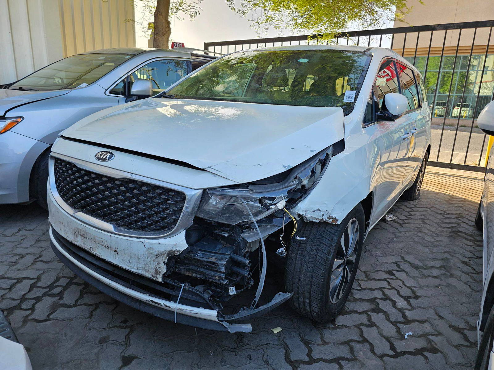 KIA SEDONA 2015 - Marhaba Auction Used Cars - Image 5
