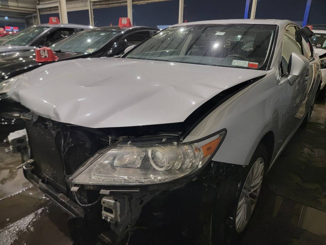 2014 LEXUS ES 350 — 147429 Miles — Lot 119664 - Marhaba Auctions Used Cars - Image 6
