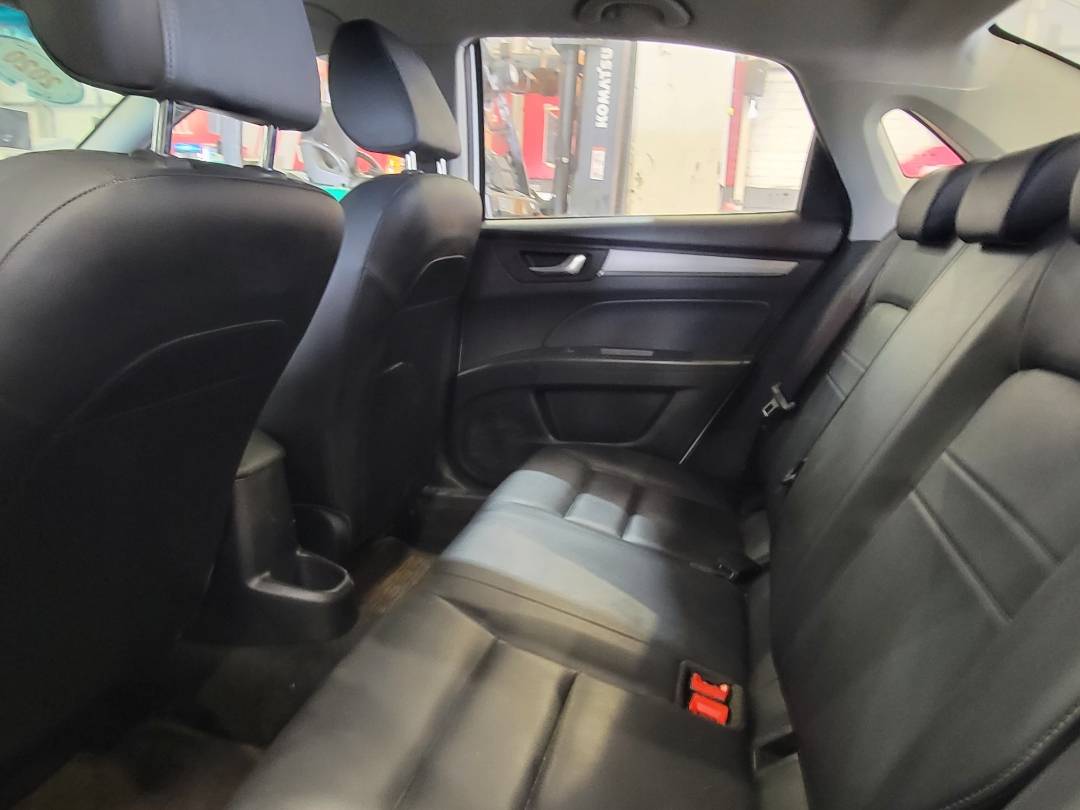 2020 FAW B30 — 32041 KM — Lot C6L1K00031 — Main - Marhaba Auctions Used Cars - Image 7