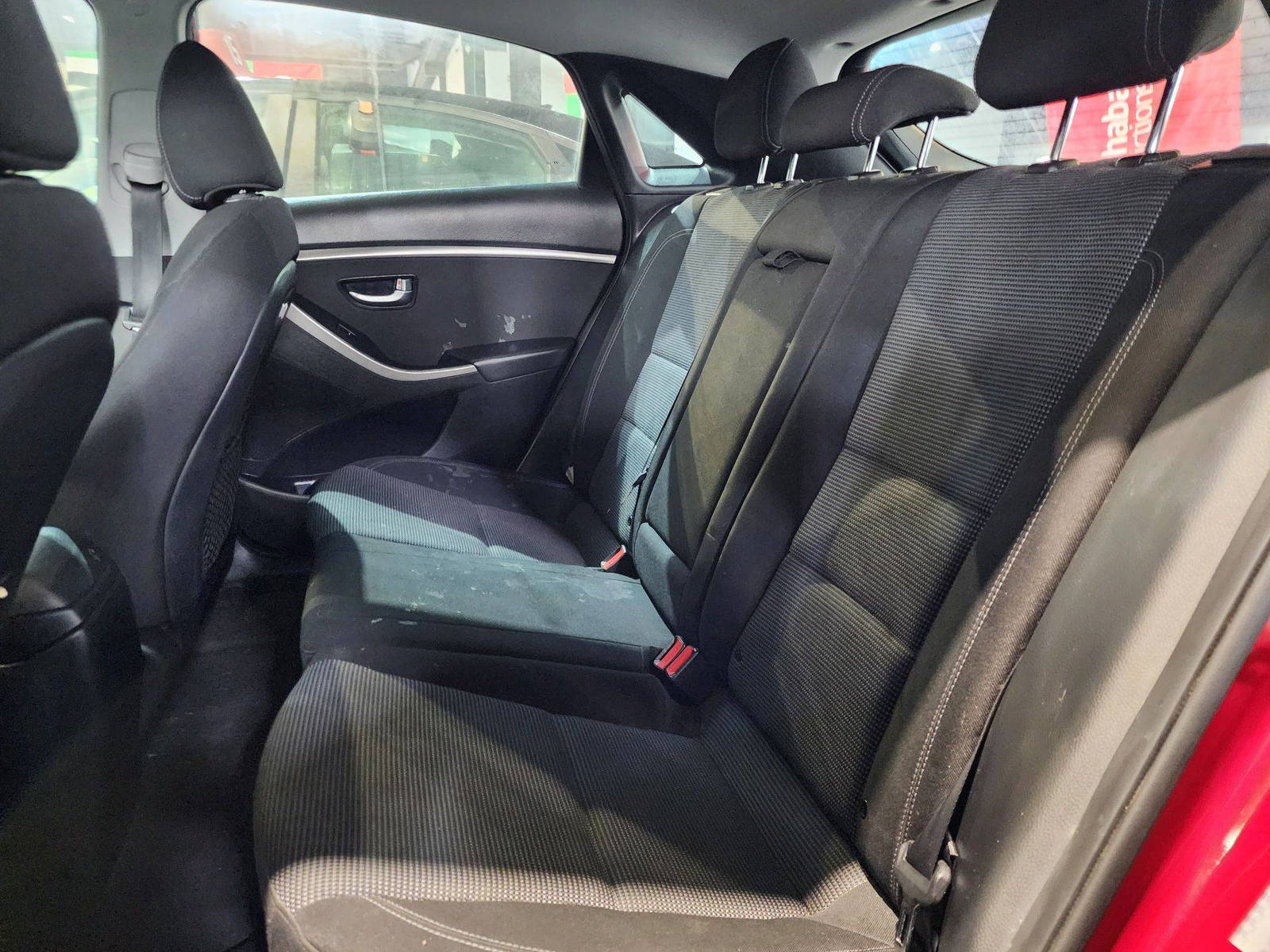 2017 HYUNDAI ELANTRA GT — 116553 Miles — Lot HU349337 — Souq - Marhaba Auctions Used Cars - Image 7