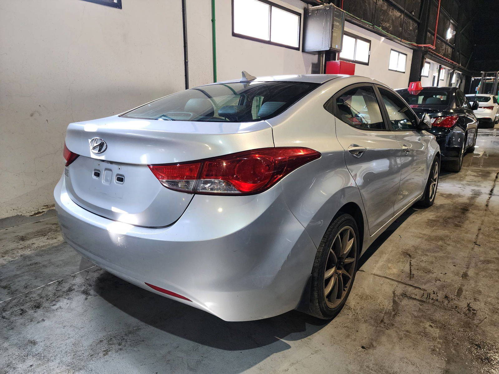 2012 HYUNDAI ELANTRA — 155578 Miles — Lot 418623 — Al Quoz - Marhaba Auctions Used Cars - Image 3