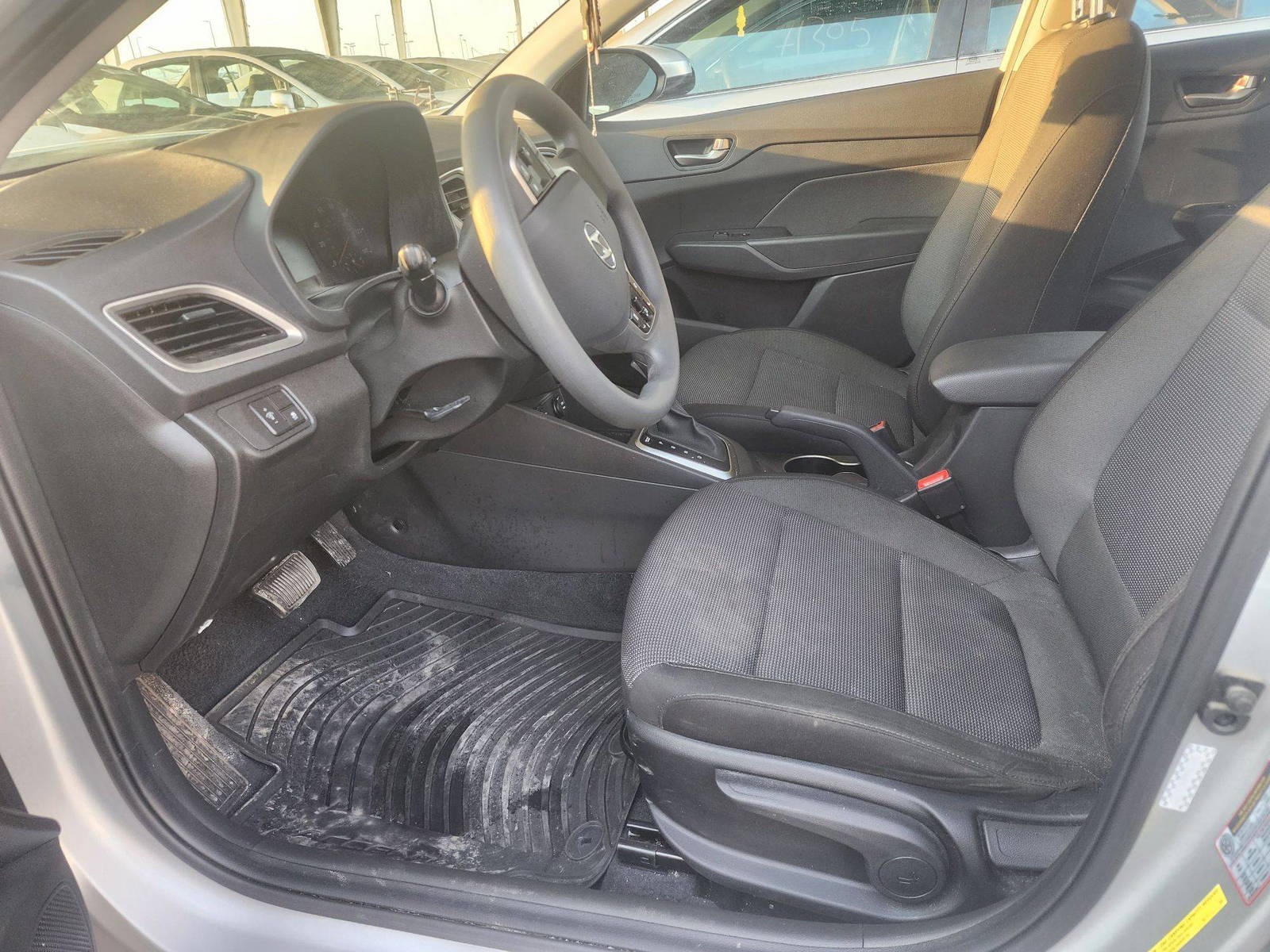 2021 HYUNDAI ACCENT — 88405 Miles — Lot 78399163 — Souq - Marhaba Auctions Used Cars - Image 8